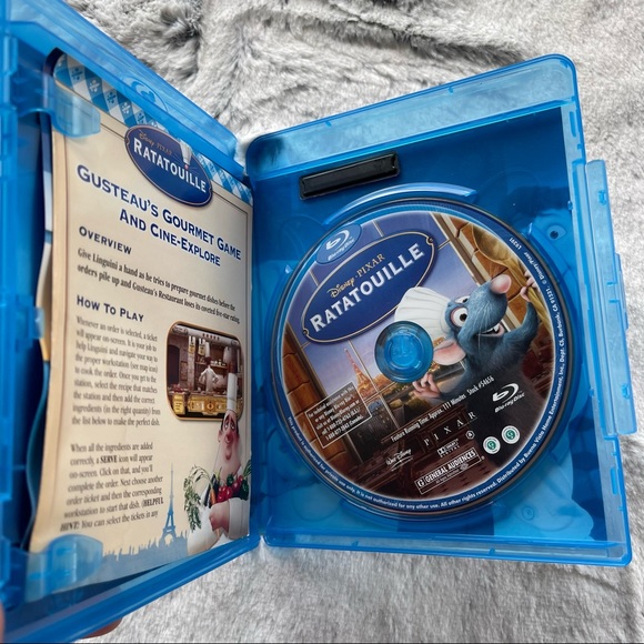 Disney Blue-ray disc Collection 6 of them for a good price. - Picture 14 of 14